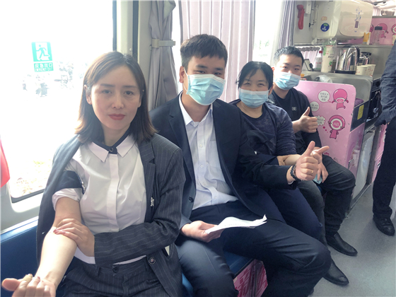 懷感恩之心 回社會之情 ——陜西興科房建集團積極開展主題獻血活動