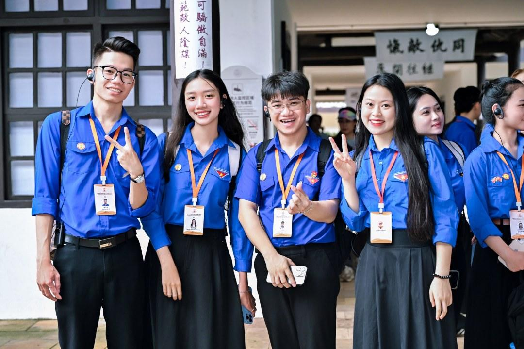 200名來自越南胡志明共青團(tuán)中央的青少年代表齊聚廣州開啟“紅色研學(xué)之旅”。